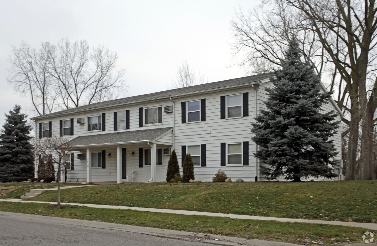 Primary Photo - 1626 Brooke Park Dr
