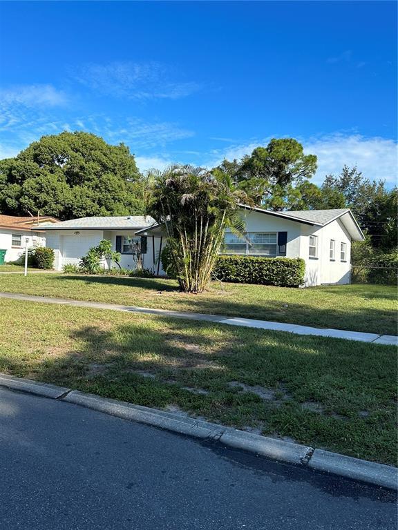 Building Photo - 1690 Suffolk Dr