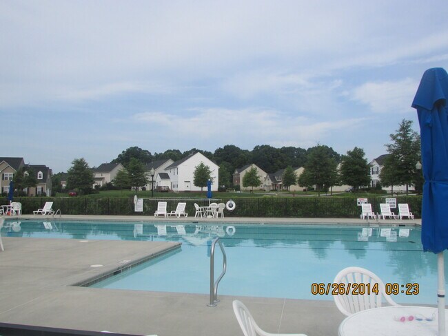 Foto del edificio - Beautiful 4BR Home In Bethesda Oaks !