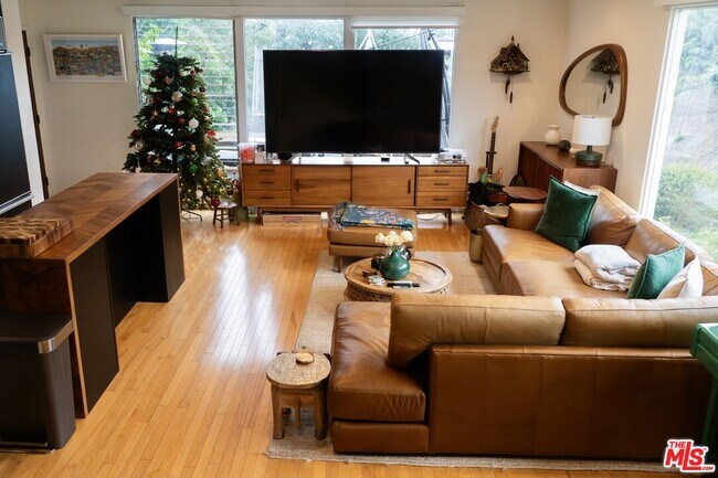 Foto del edificio - 1311 Braeridge Dr