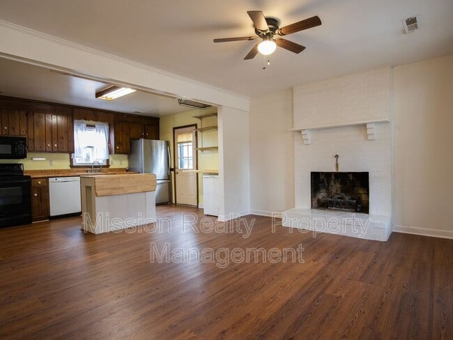 Foto del edificio - 2101 S Twilight Ln