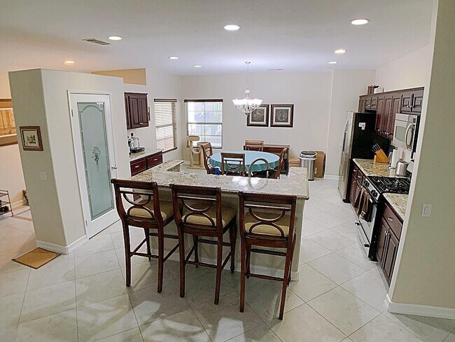 Foto del edificio - 41177 Bear Creek St