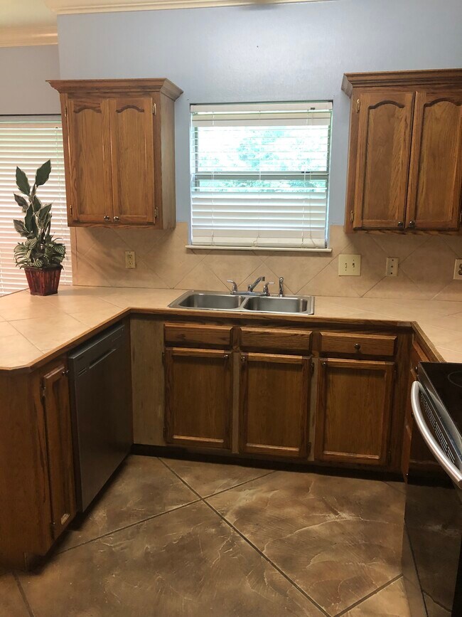 7552 Danielle Ave, Zachary, LA 70791 House Rental in Zachary, LA