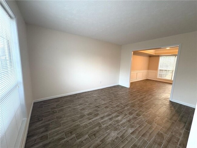 Building Photo - 510 Fosters Mill Ln NW