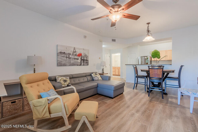 Building Photo - 575 Oakleaf Plantation Pkwy