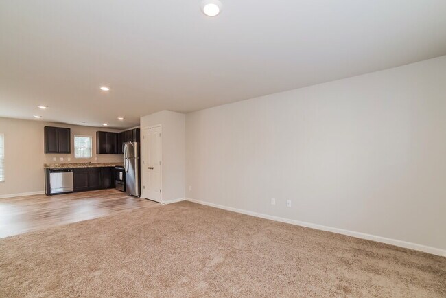 Building Photo - 1021 Summer Cypress Dr