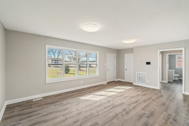 Foto del edificio - 3658 Tarbett Rd