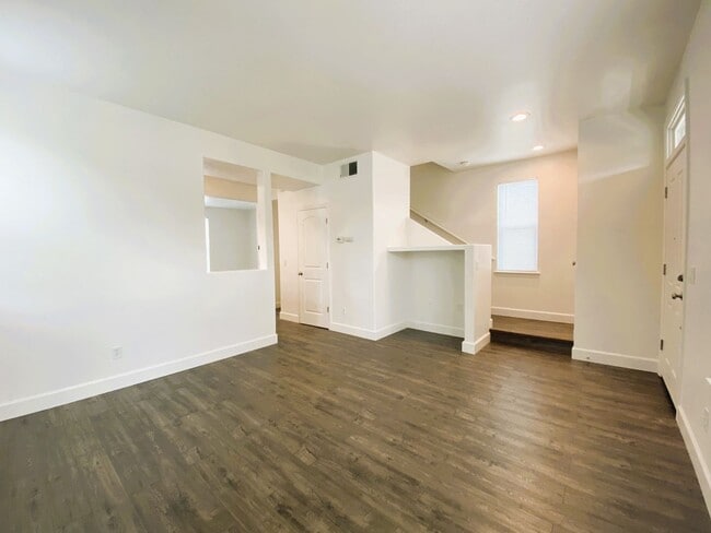Foto del edificio - 749 Fresno Ave