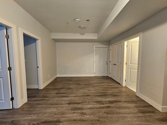 Building Photo - 8512 Forest Gate Dr