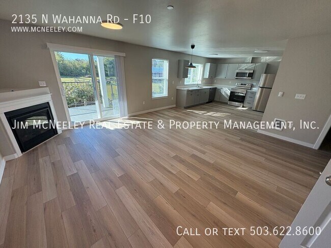 Building Photo - 2135 N Wahanna Rd