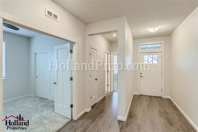 Building Photo - Beautiful 3-Bedroom Home for Lease – Brigh...