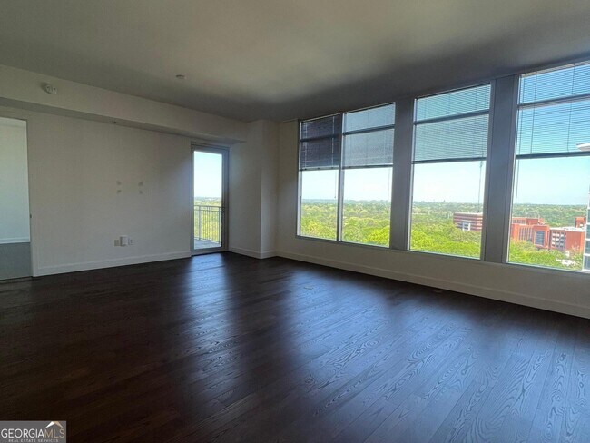 Foto del edificio - 1820 Peachtree St NW