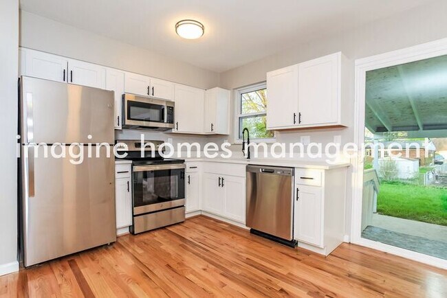 1481 Fawnvista Ln, Cincinnati, OH 45246 | Apartments.com