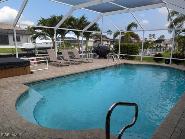 Foto del edificio - 5008 SW 9th Pl