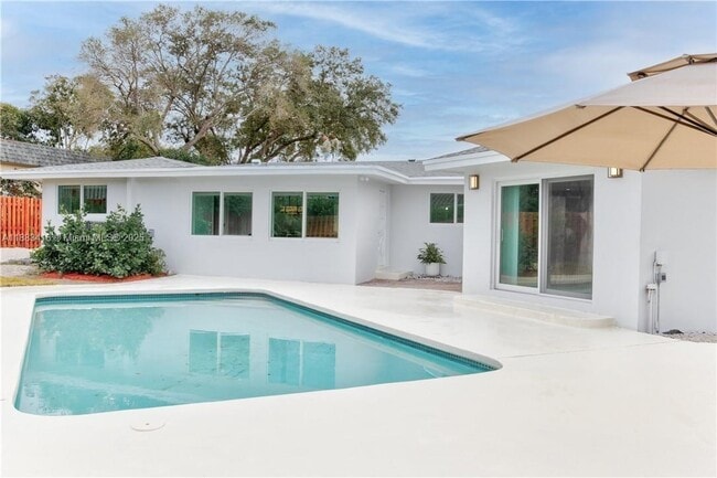 Foto del edificio - 465 NW 11th St