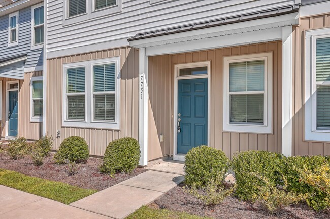 Building Photo - Park at Rivers Edge Townhome!