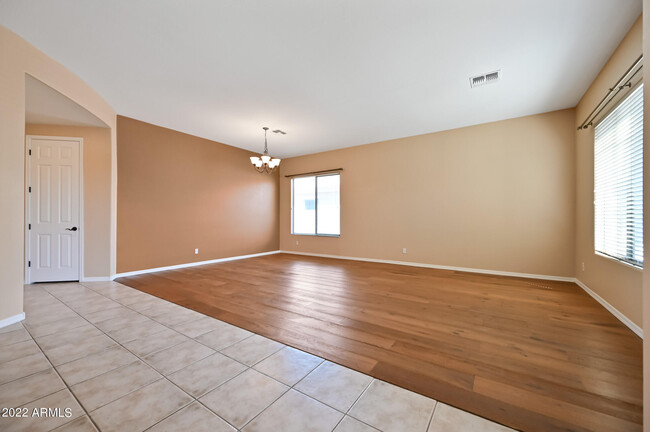 Foto del edificio - 4312 E Carriage Way