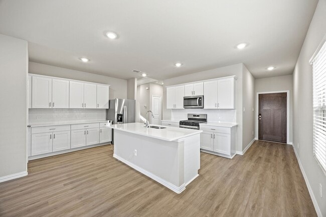 Foto del edificio - 607 Clover Crk Dr