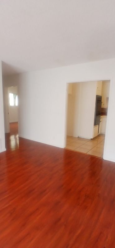 Foto del edificio - 4106 Rosewood Ave