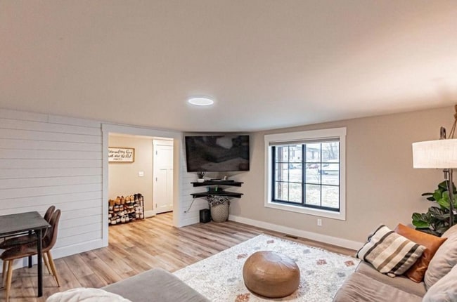 Foto del edificio - NEWLY REMODELED 3 BED 2 BATH HOME IN REXBURG