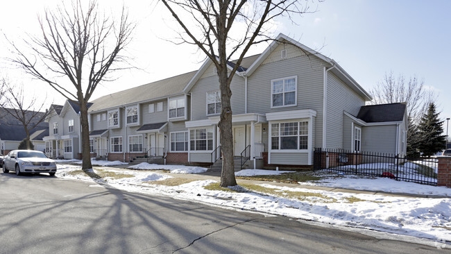 Building Photo - Parkwest Townhouses