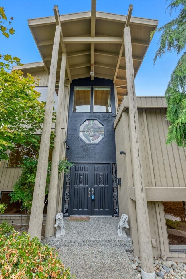 Building Photo - 4Bd/3Ba Seattle House