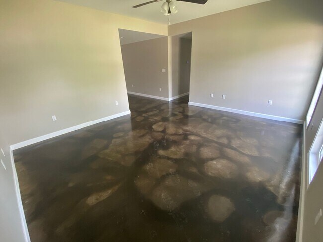 Foto del edificio - 3 Bedroom, 2 Bath Home in Nettleton School...