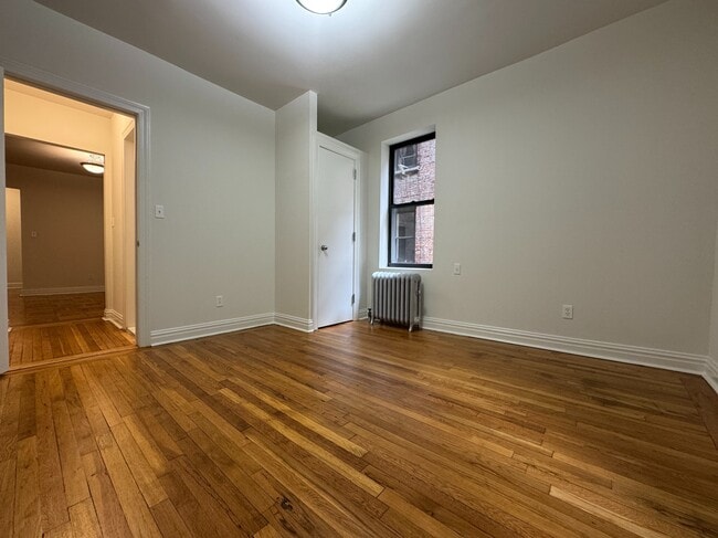 Foto del edificio - 615 Fort Washington Ave