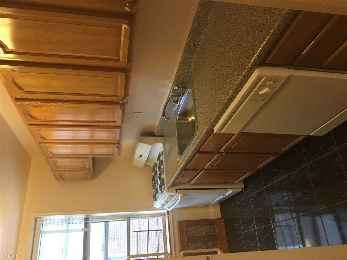 14110 82nd Dr, Briarwood, NY 11435 Condo for Rent in Briarwood, NY