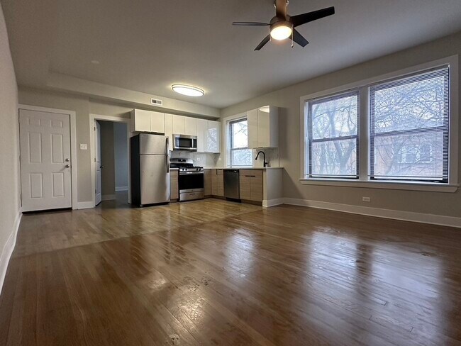 Foto del edificio - 2338 W Wilson Ave