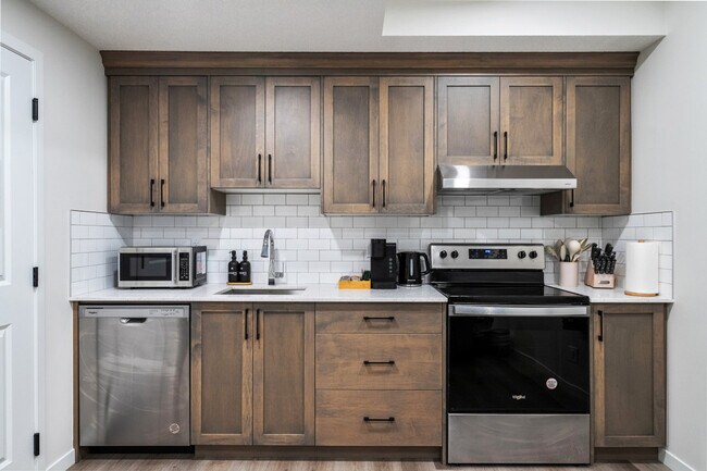 Photo du bâtiment - 147 Edith Dr NW