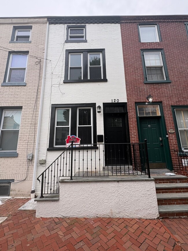 Building Photo - 120 W Chestnut St