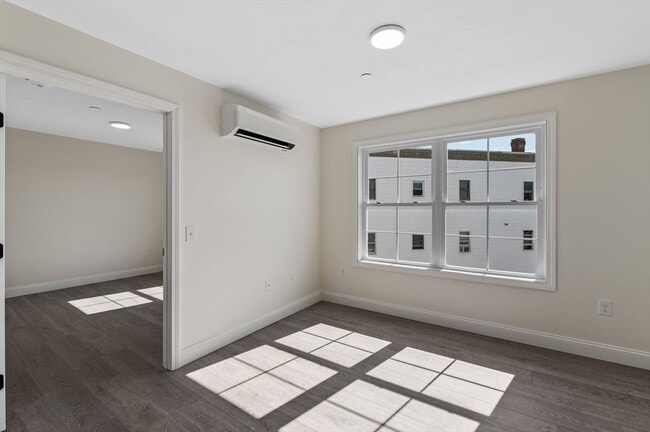 Foto del edificio - 472 Essex St