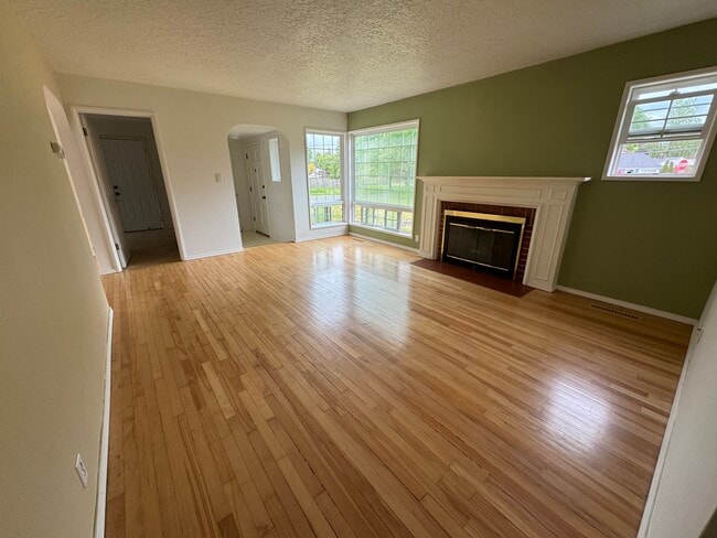 Building Photo - 12080 SW Fairfield St