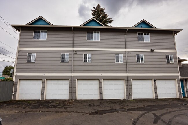 Photo - Two bedroom + Bonus room in Vancouver - View Apartment