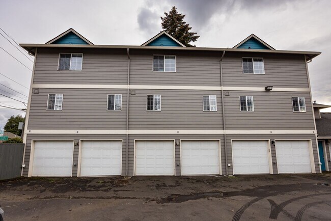 Foto del edificio - Two bedroom + Bonus room in Vancouver - View