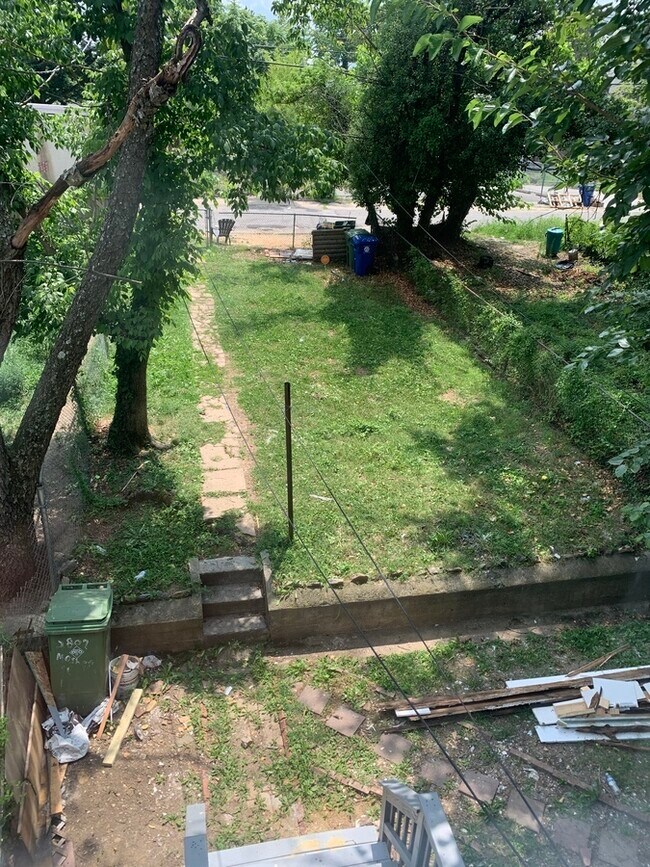 Building Photo - 2807