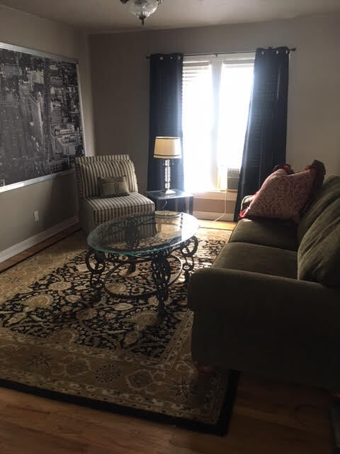 Foto del edificio - 413 S Webster Ave