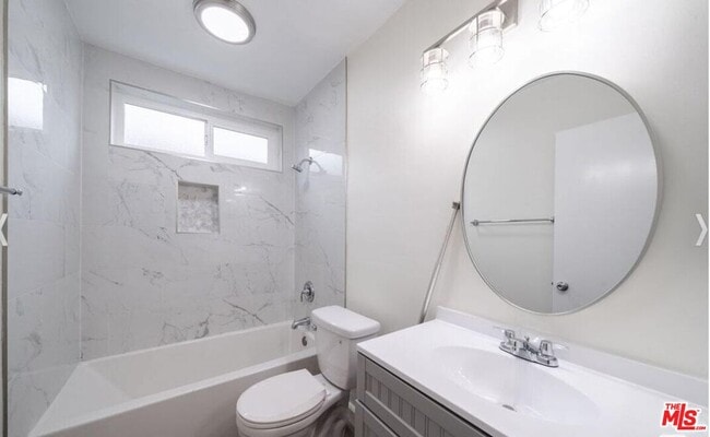 Building Photo - 13343 Victory Blvd