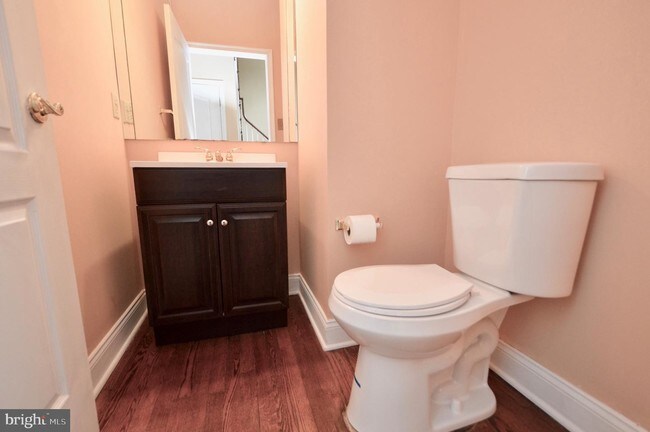 Foto del edificio - 2 Wellington Ct