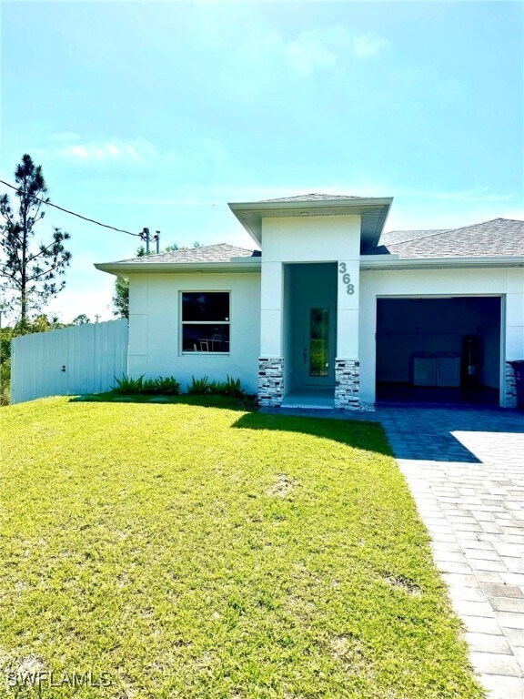 Foto principal - 368 Limerick Ave S