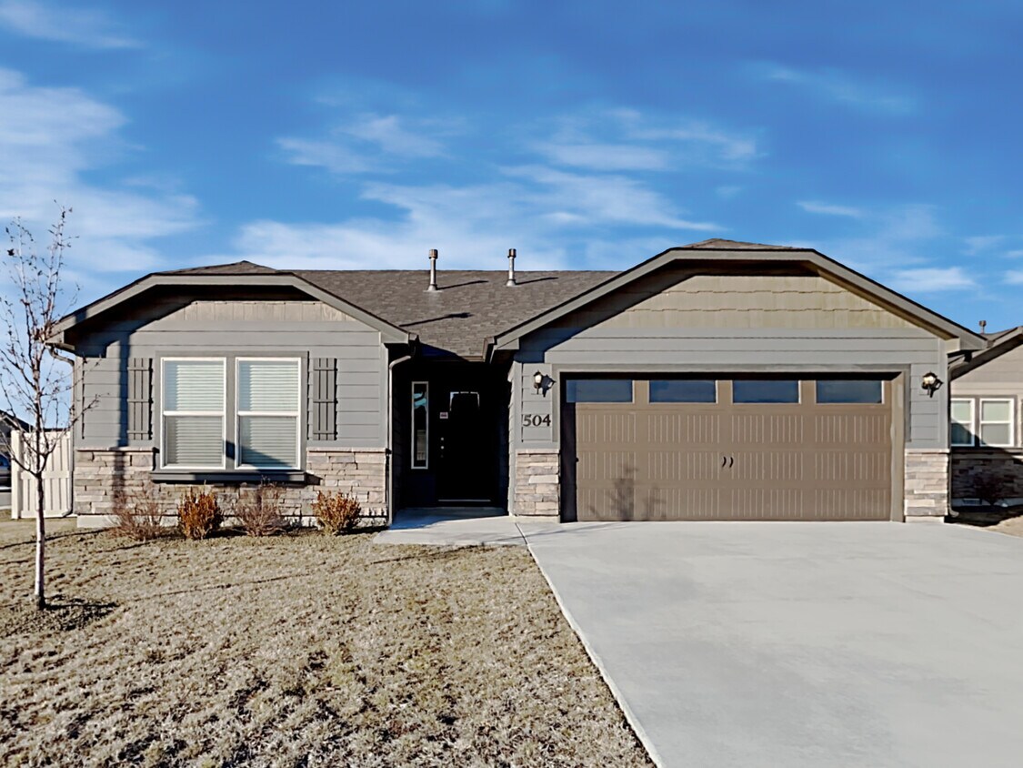 504 Diamond lake Street