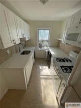 Building Photo - 258 2nd St