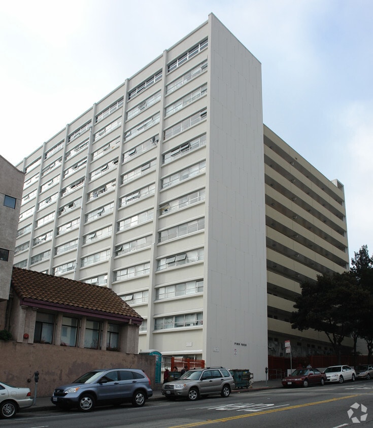Primary Photo - Ping Yuen North Apartments
