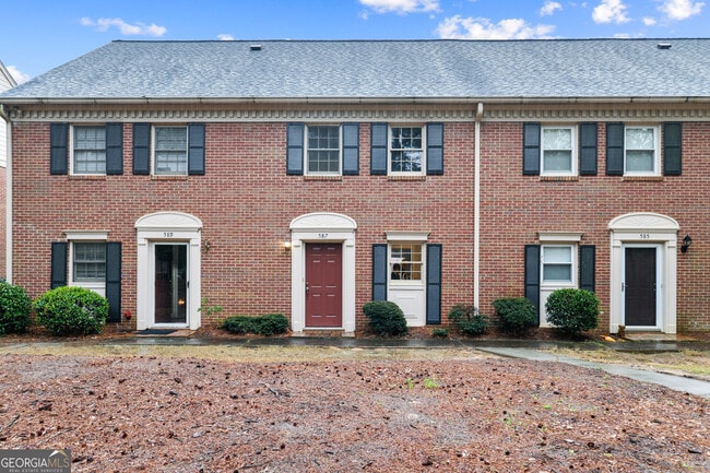 Foto del edificio - 587 Wedgewood Dr