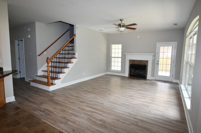 Foto del edificio - 486 Sussex Dr SW