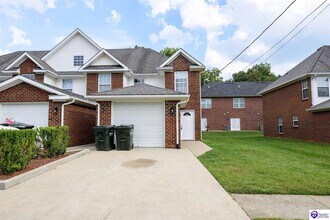 Building Photo - 115 Poplar Cir