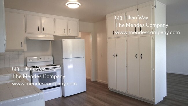 Building Photo - 143 Lillian Way