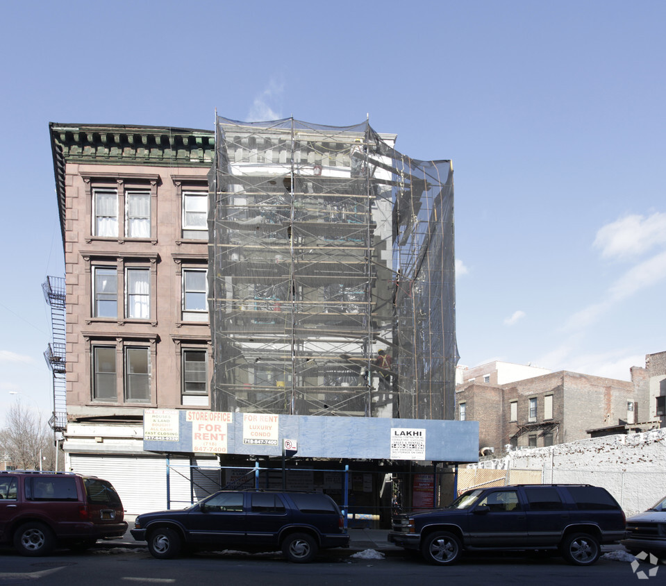 Building Photo - 1185 Fulton St