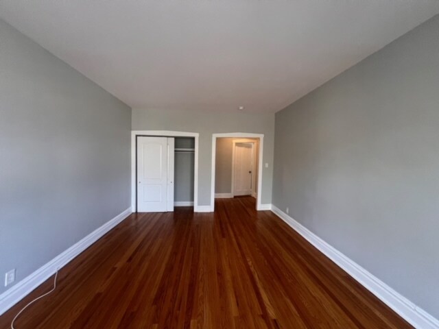 Foto del edificio - 3222 N Karlov Ave